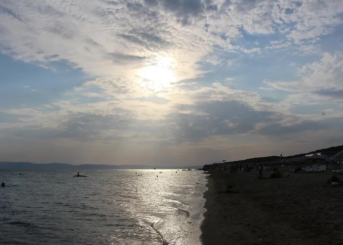 Zafer Ξενοδοχείο με διαμερίσματα *